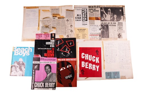 Lot 65 - A good collection of original 1960s pop music...