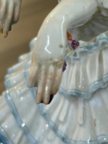 Lot 16 - Meissen: Chiarina from the Ballets Russes in...