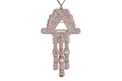 Lot 338 - A large Art Deco diamond brooch pendant on...