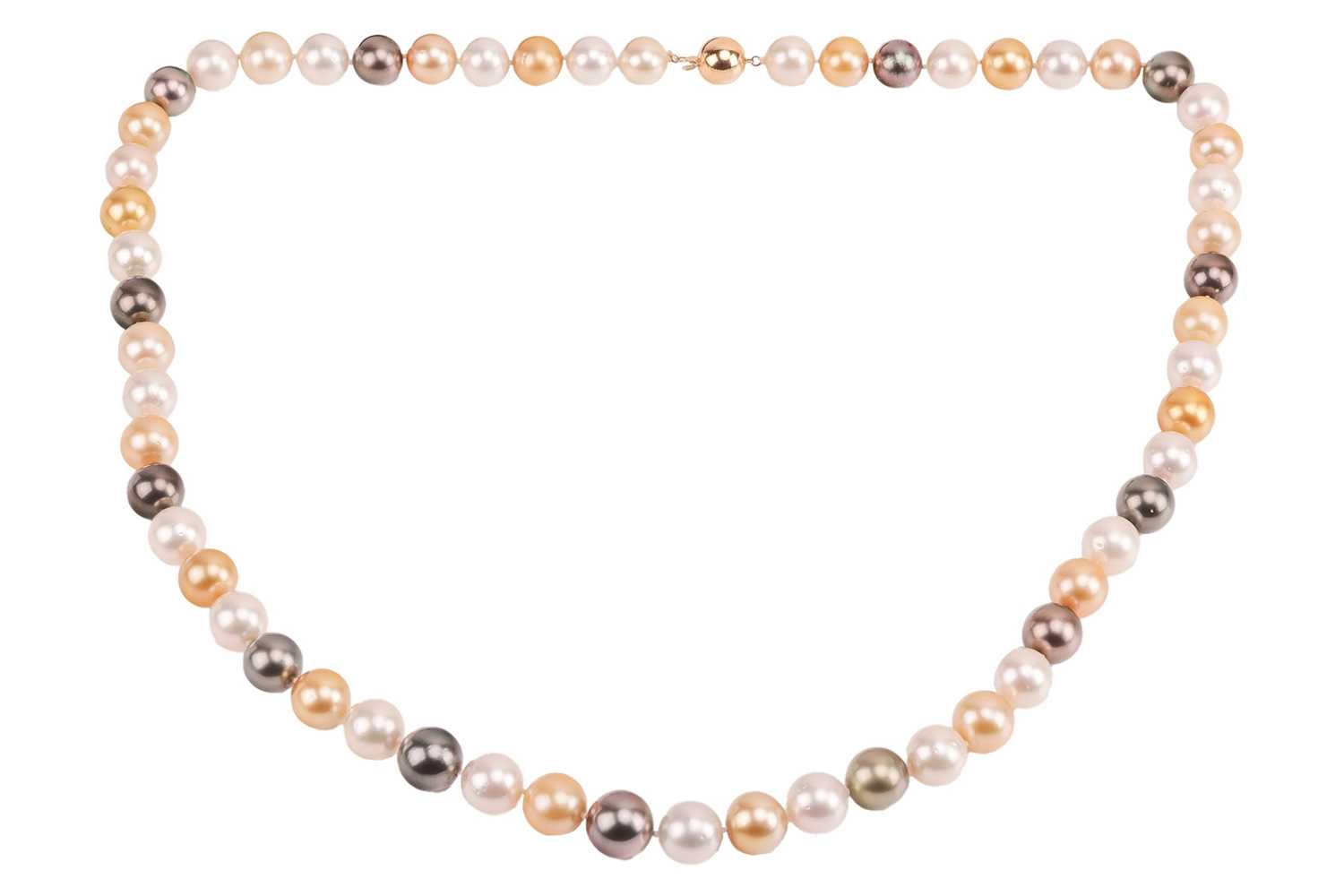 Lot 36 - A cultured South Sea pearl necklace,...