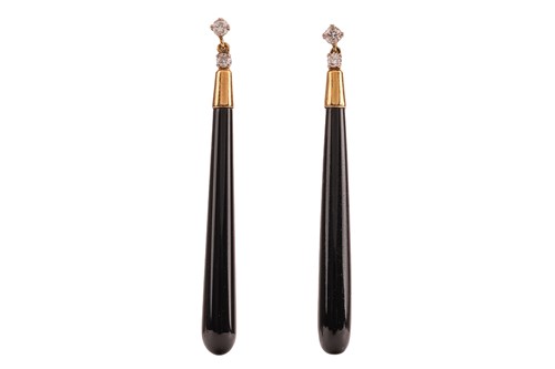 Lot 4 - A pair of onyx drop earrings, composed of onyx...
