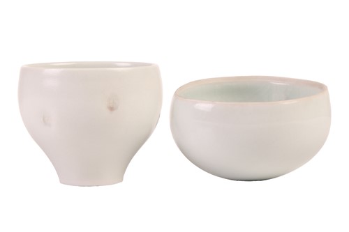 Lot 9 - Edmund de Waal (b.1964), a celadon green and...