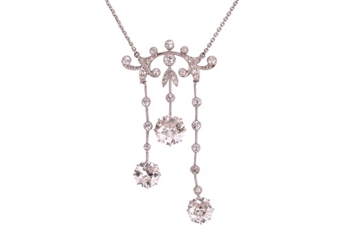 Lot 107 - A Belle Époque diamond negligee necklace, the...