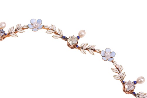 Lot 49 - An Art Nouveau floral fringe necklace set with...