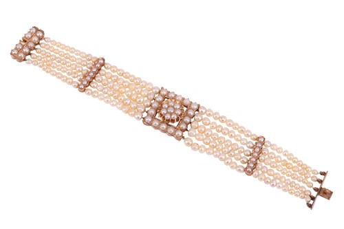 Lot 72 - A keshi pearl bracelet of floral design,...