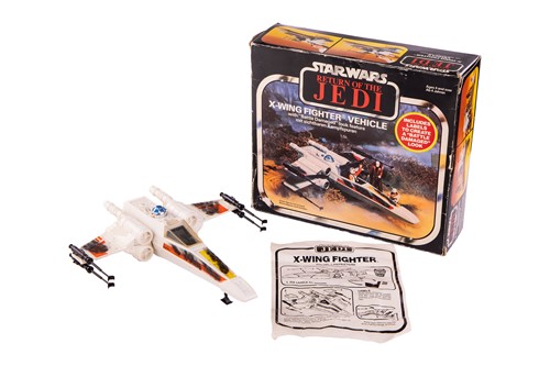 Lot 2 - Star Wars: a vintage Palitoy Return of the...