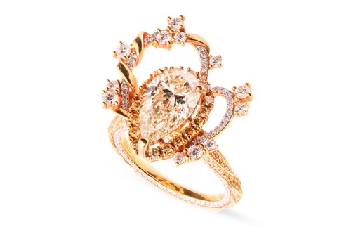 Lot 217 - A diamond dress ring, with a total diamond...