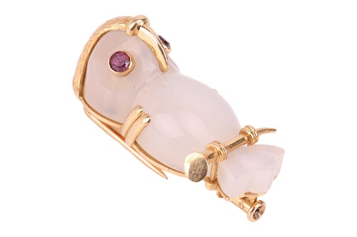 Lot 236 - Cartier - A carved chalcedony brooch designed...