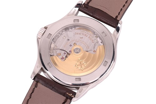 Lot 330 - Patek Philippe Gentleman’s Platinum Calatrava...