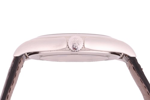 Lot 330 - Patek Philippe Gentleman’s Platinum Calatrava...