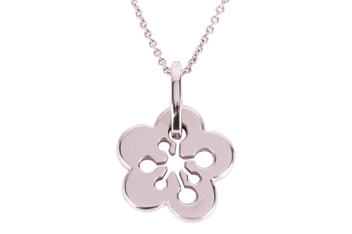 Lot 240 - Boodles - an 18ct white gold diamond-set...