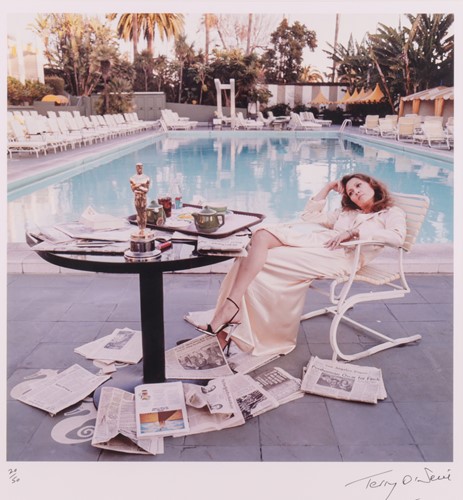 Lot 99 - Terry O'Neill (British 1938-2019) Faye Dunaway,...
