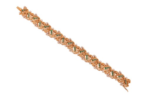 Lot 61 - An emerald and diamond parure; comprising a...