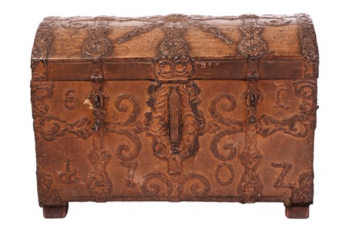 Lot 32 - A Contintental 18th century style domed...