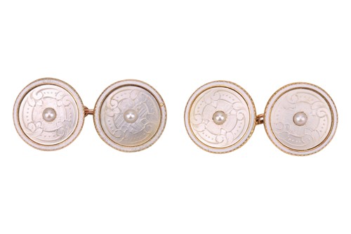 Lot 40 - A pair of mother-of-pearl cufflinks, of...