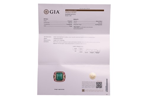 Lot 202 - An emerald, pink sapphire and diamond cocktail...