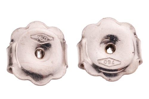 Lot 102 - A pair of diamond stud earrings, each earring...