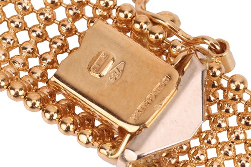 Lot 182 - An 18ct yellow gold ball link mesh necklace...