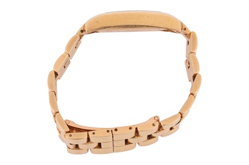 Lot 198 - Baume & Mercier – An 18ct Yellow Gold Hampton...