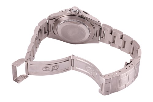 Lot 220 - Rolex – An Oyster Perpetual Submariner (300m)...