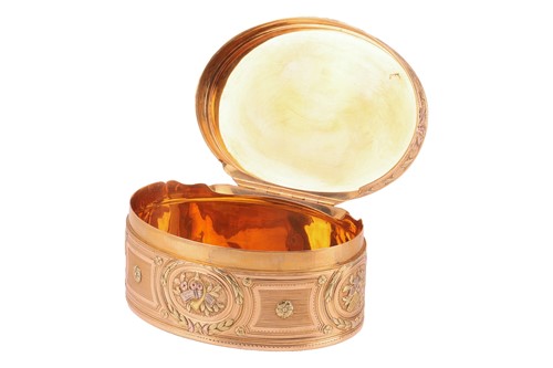 Lot 253 - A Louis XV vari-coloured snuff box, of oval...