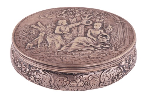 Lot 317 - A late 19th century German snuff box; oval...