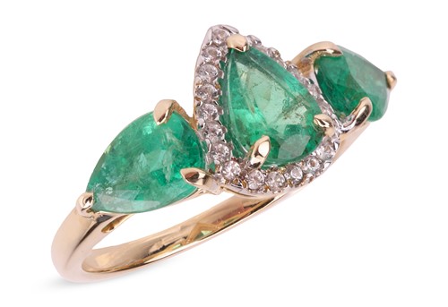 Lot 26 - An emerald dress ring, composed of three...