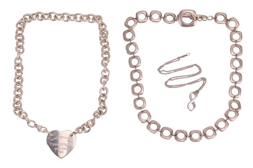 Lot 92 - Tiffany & Co. - three necklaces comprising a...