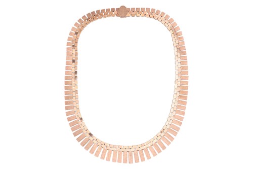 Lot 207 - A 9ct gold fringe collar necklace, the...