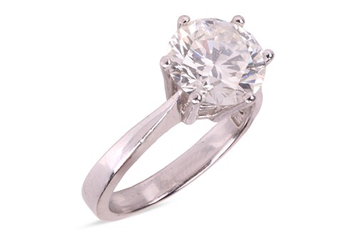 Lot 260 - A diamond solitaire ring, featuring a round...