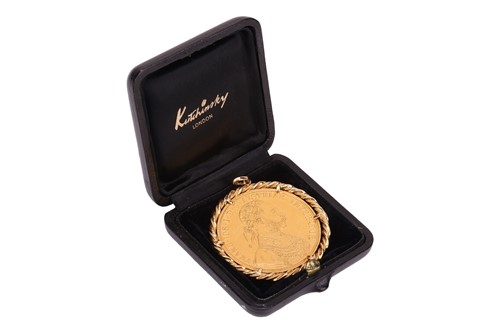 Lot 162 - A 1915 Austrian 4 Ducat coin pendant, mounted...