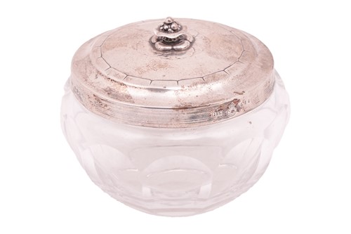 Lot 352 - Georg Jensen - An Arts and Crafts (Skønvirke)...