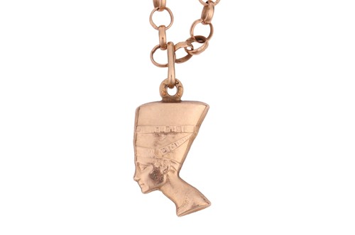 Lot 28 - A 9ct gold Nefertiti pendant on chain, the...