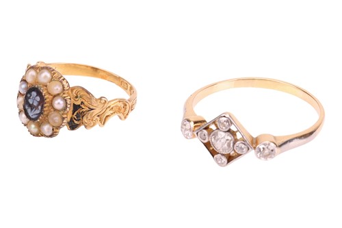 Lot 23 - A Victorian mourning ring and a diamond panel...