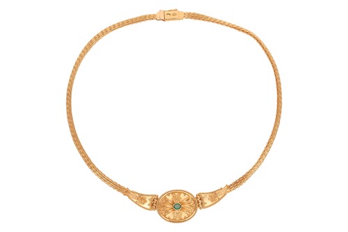 Lot 112 - An Etruscan-style necklace, the oval...