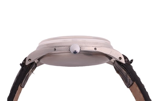 Lot 335 - Omega - Moonphase Bezel: Smooth Case Material:...