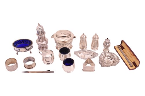 Lot 260 - A small group of silver items comprising a tea...