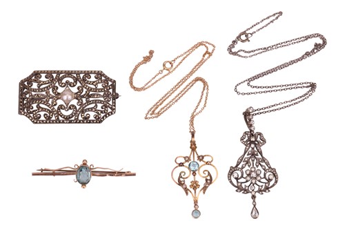 Lot 141 - A collection of paste jewellery, comprising a...