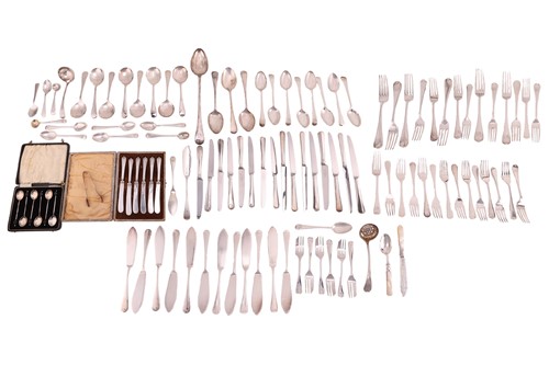 Lot 320 - A cased set of silver coffee spoons and a...