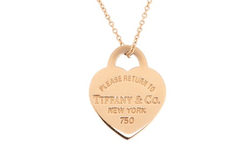 Lot 190 - Tiffany & Co. - A 'Return to Tiffany' pendant...