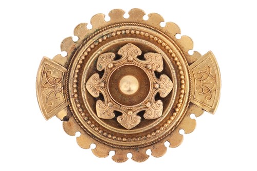 Lot 17 - A late 19th century locket brooch, of circular...