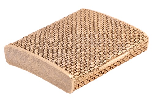 Lot 259 - A basket-weave cigarette case, of a curved...