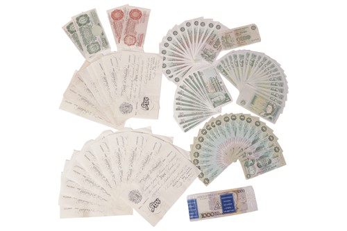 Lot 95 - A collection of uncirculated British banknotes:...