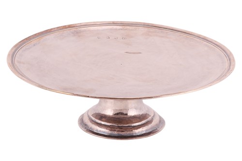 Lot 311 - A George I Britannia standard silver tazza,...