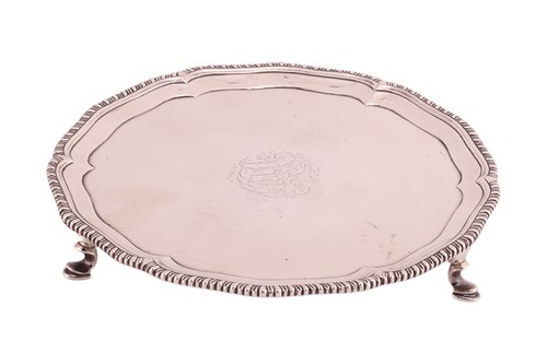 Lot 325 - A George III silver salver, London 1773, by...