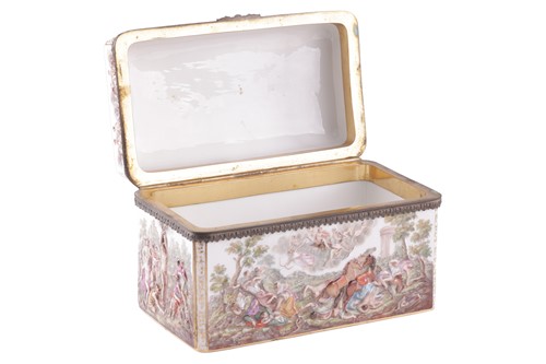 Lot 38 - A Meissen Jewellery Casket circa 1900,...
