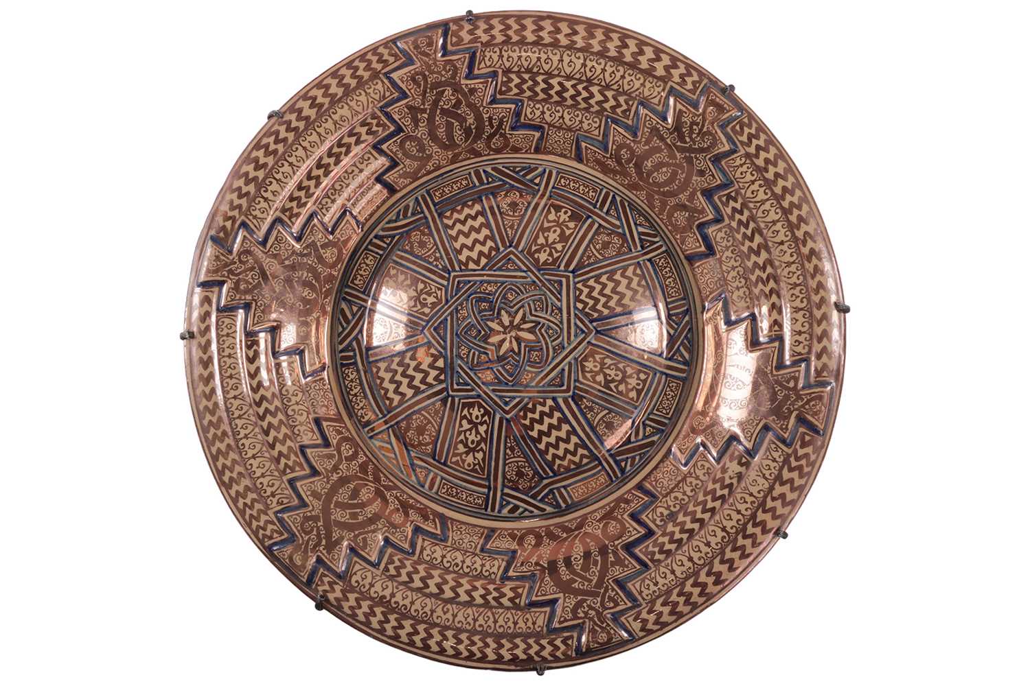 Lot 46 - A large Hispano-Moresque style ceramic charger,...