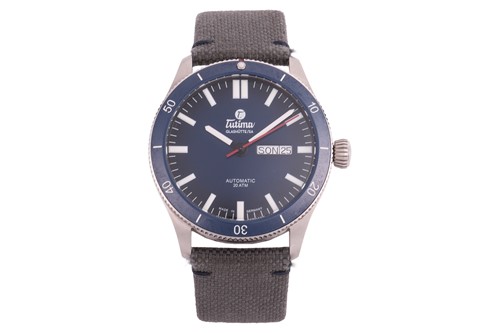 Lot 162 - Tutima – Grand Flieger Automatic, Zeit Edition...