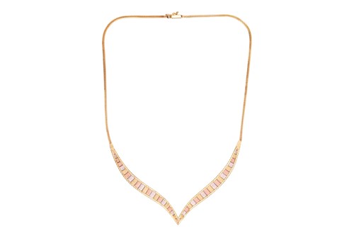 Lot 70 - A tri-colour gold chevron necklace, with...