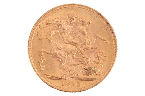 Lot 188 - A 1912 George V full sovereign, 8.0 grams.